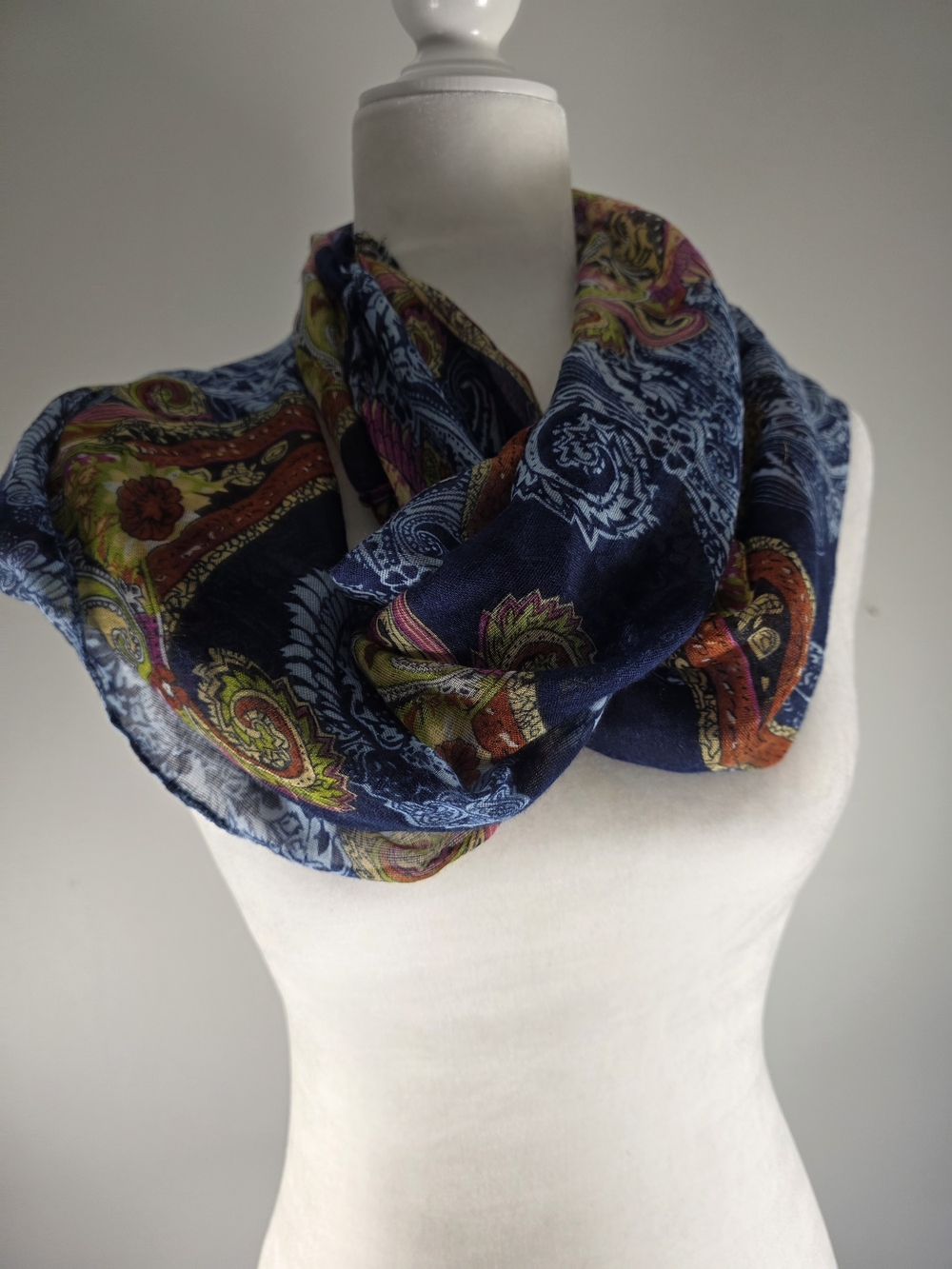 Women’s Navy Blue Multicolor Paisley Infinity Scarf Lightweight Boho